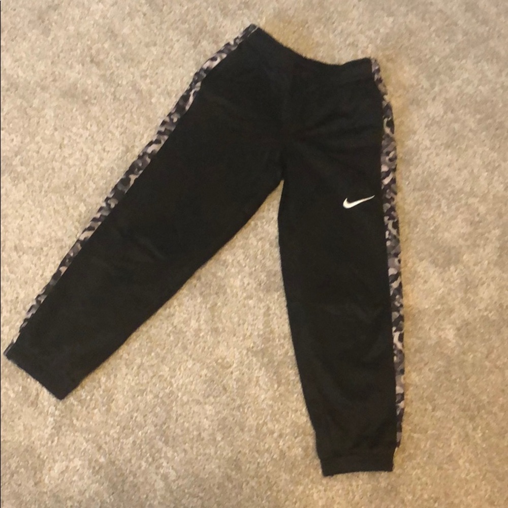 Nike joggers